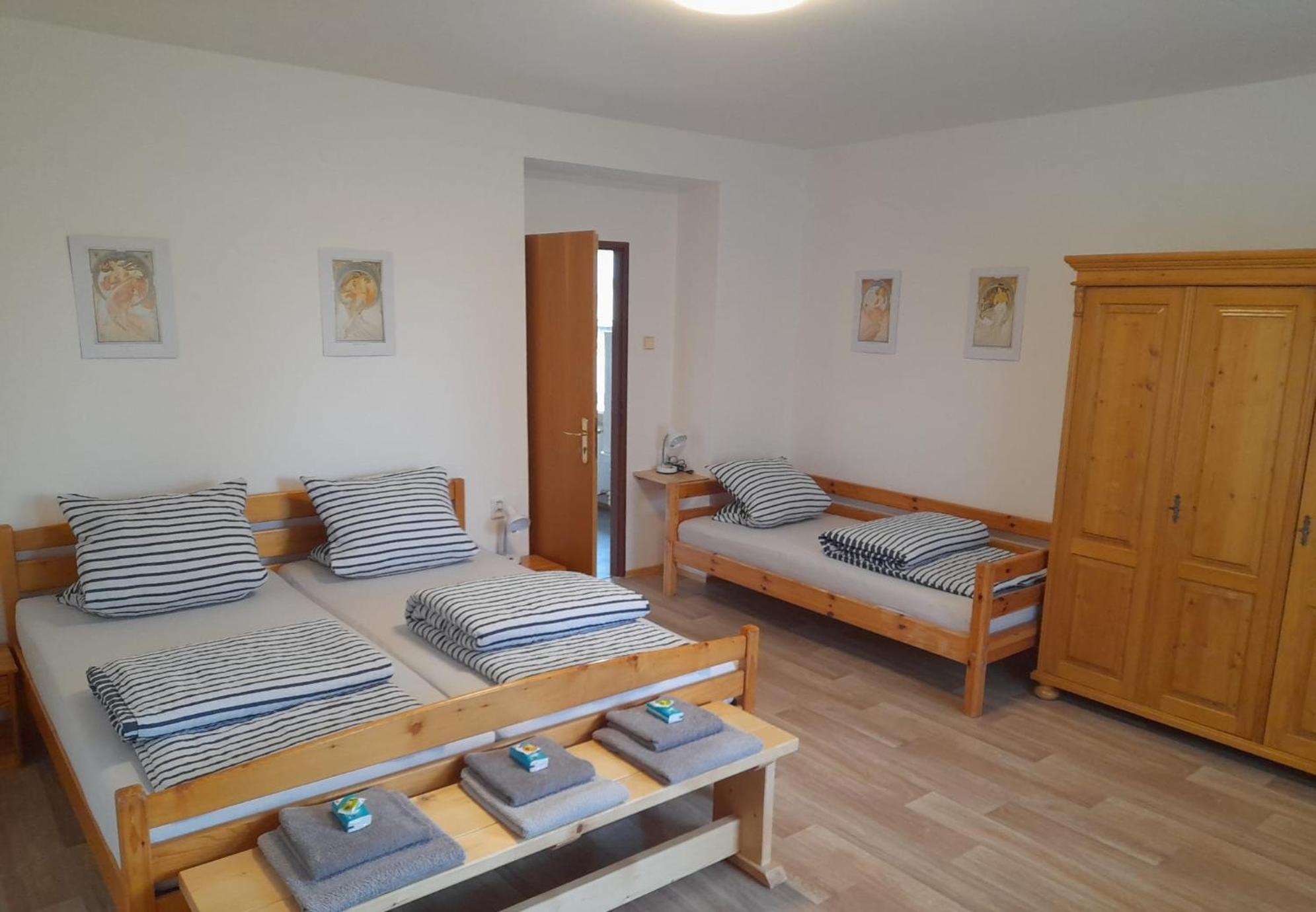 Ferienwohnung Hrncirna Kněževes Exterior foto